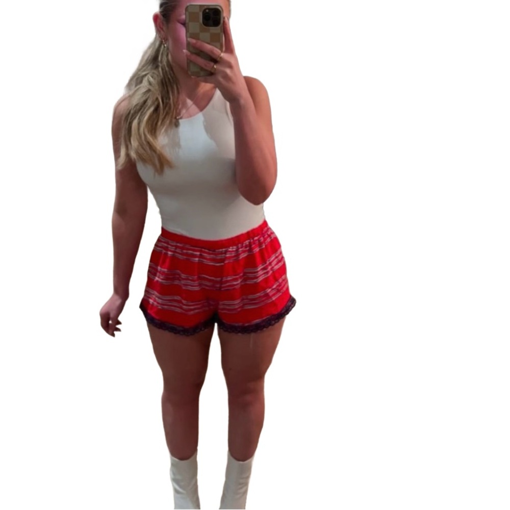Sincerely Mary red white and blue elastic waist shorts size large